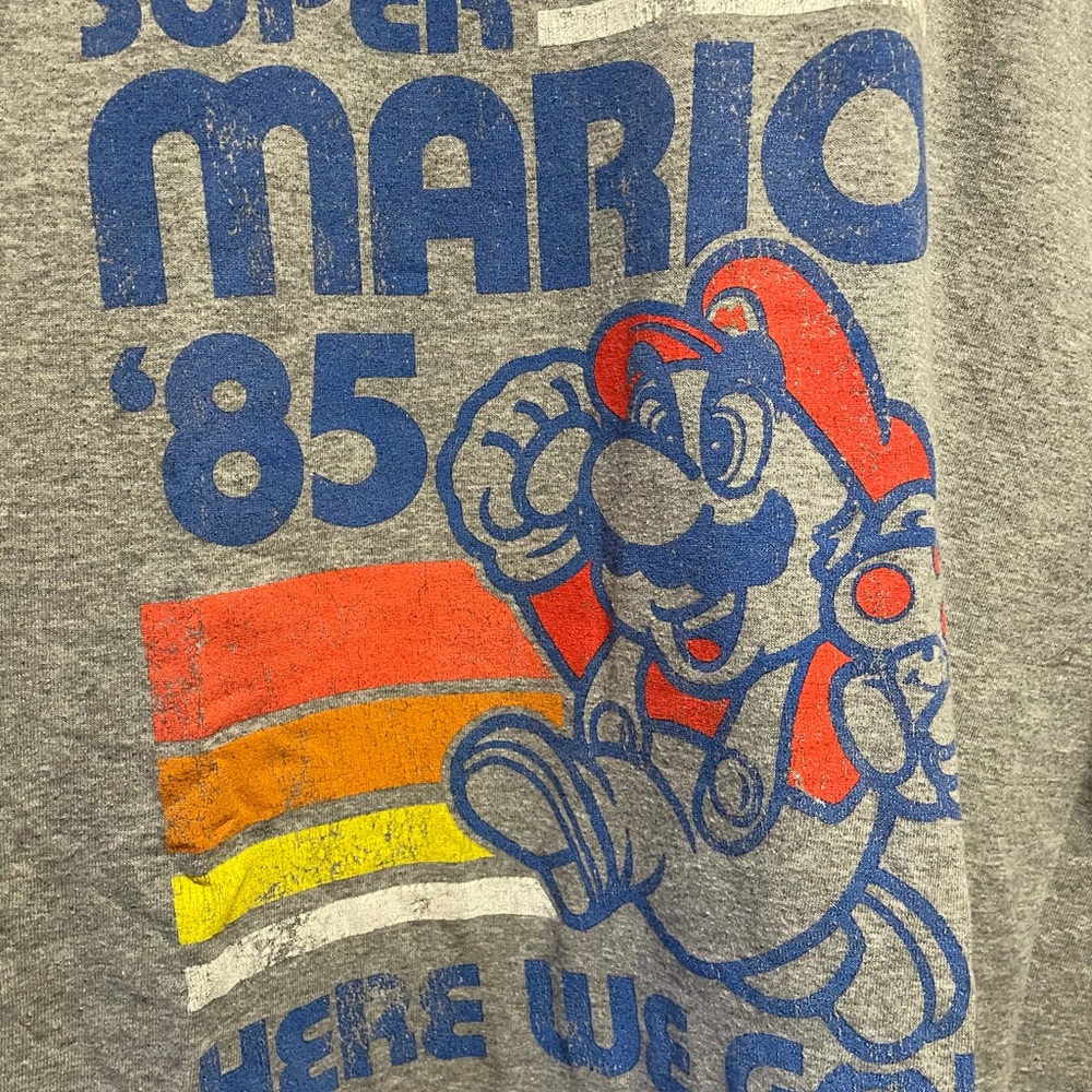 Men’s graphic tee